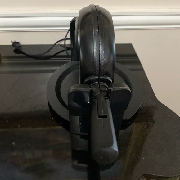 Bella Rotating Waffle Maker - Picture 9 of 12